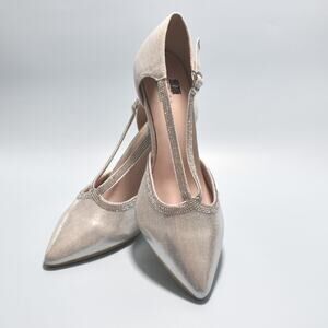 VALHALLA  Dazzling Women’s Shoes Sparkly silver with rhinestone trim  Size 8